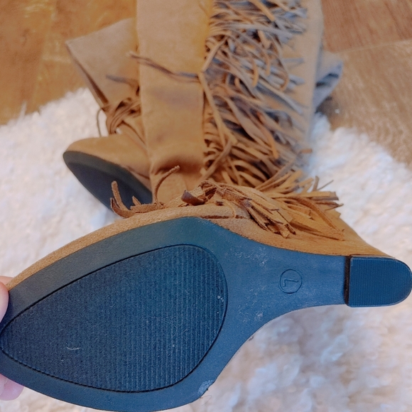 Wedged suede boot - Picture 2 of 3